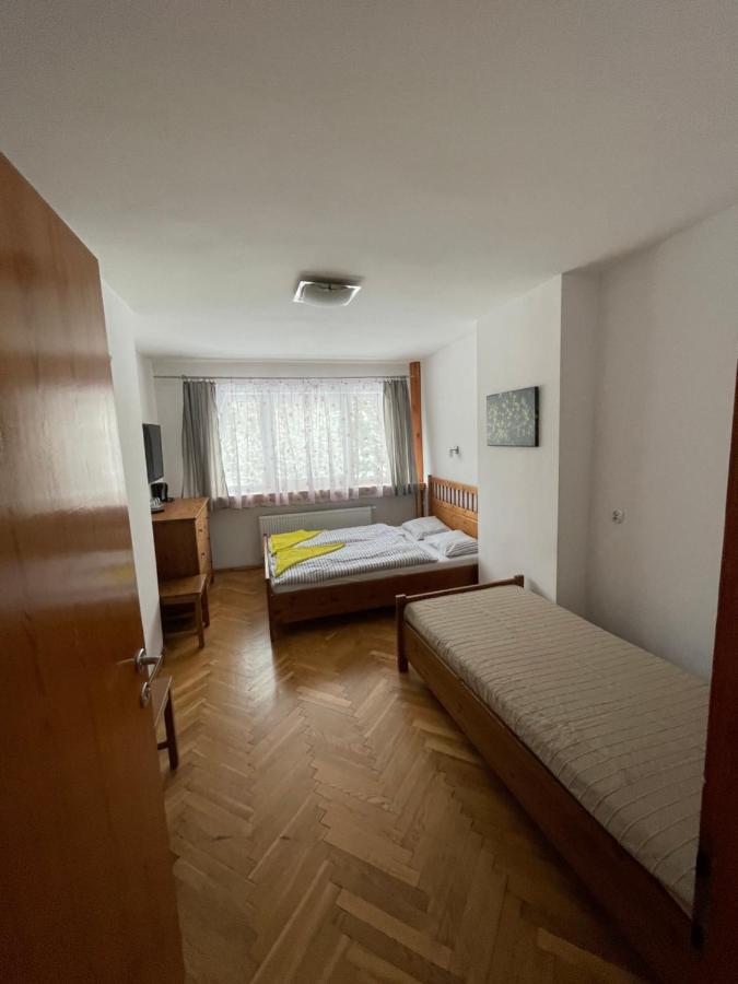 Hotel Gosciniec Ozna Kiczora Exterior foto