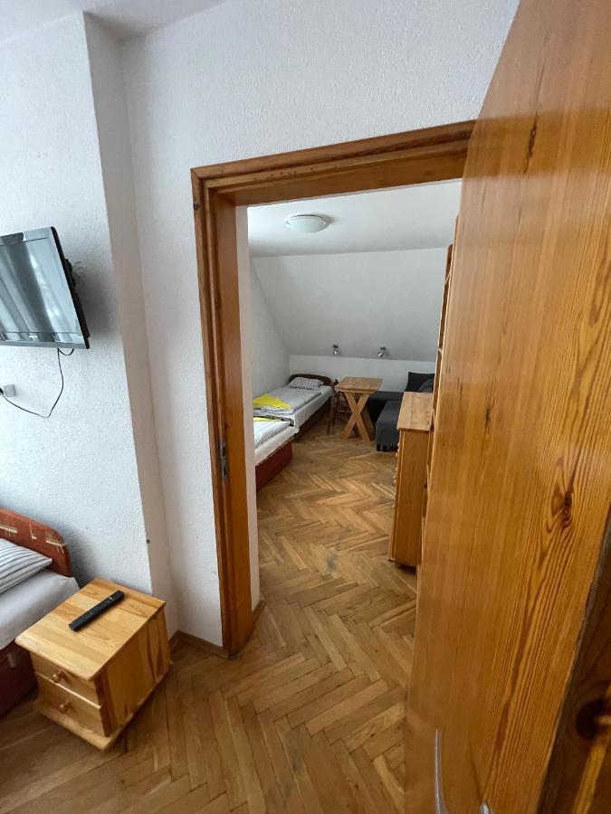 Hotel Gosciniec Ozna Kiczora Exterior foto